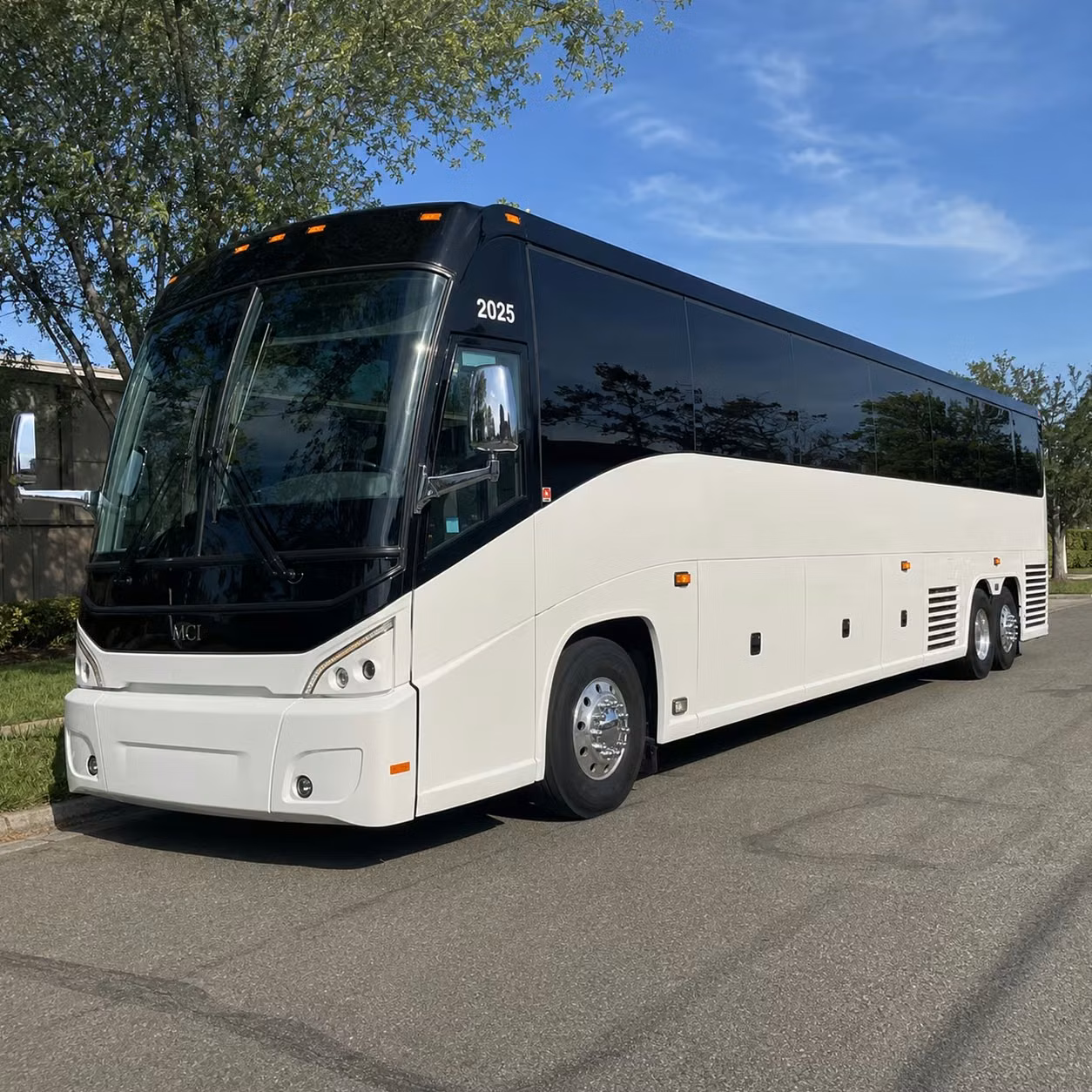 reliable bus rentals for military personnel transfers across the dfw metroplex